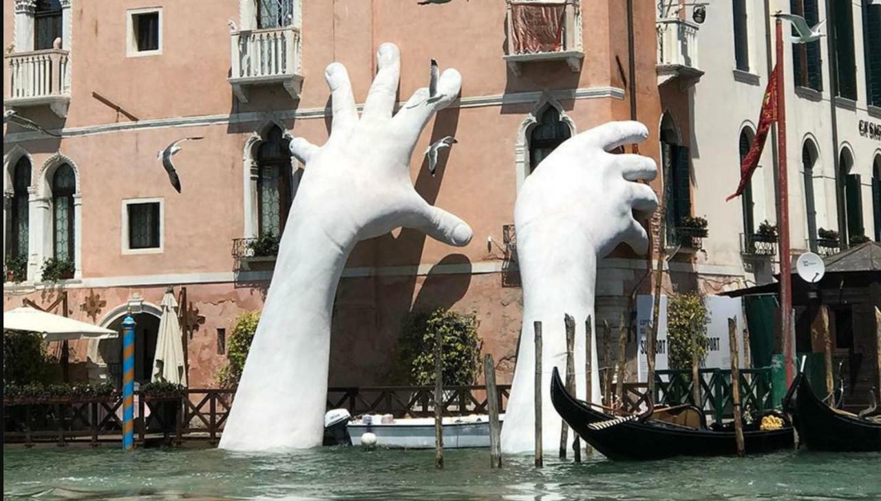 Susy Biennale Apartment - Canal View And Garden Venezia Esterno foto